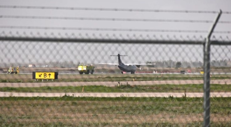 RiseAir plane diverted to Saskatoon over flat tire scare