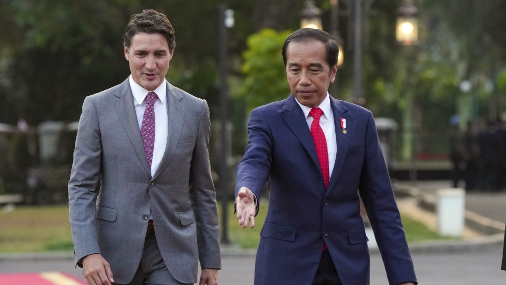 Trudeau bertemu dengan presiden Indonesia untuk membahas perdagangan