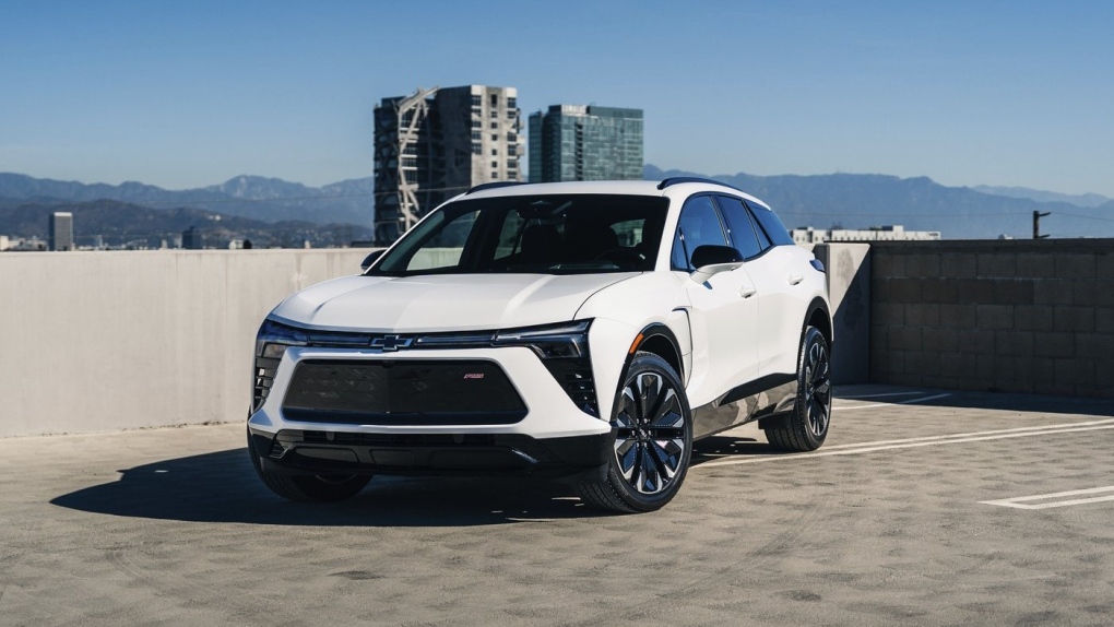 Edmunds compares the 2024 Chevrolet Blazer EV and 2024 Tesla Model Y ...