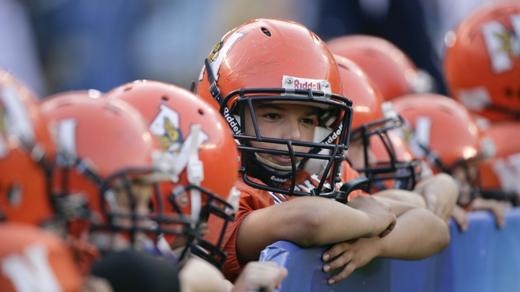 California lawmakers to consider tackle football ban for kids under 12
