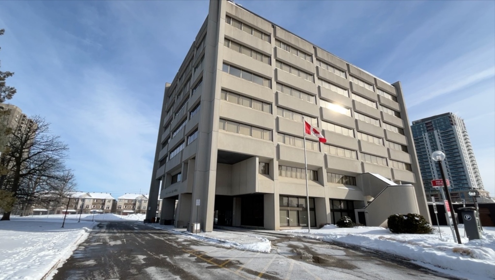 Feds, City of Ottawa to convert federal building into temporary warming centre