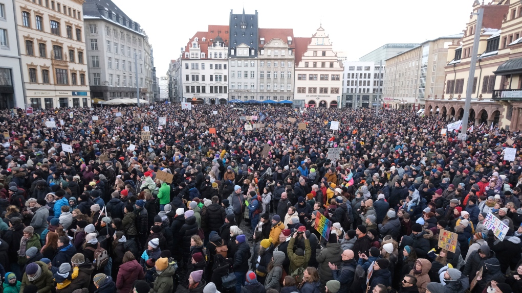 Proteste gegen Rechtsextreme locken Hunderttausende Menschen in Deutschland an