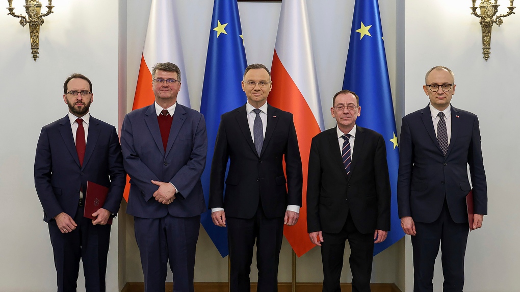 Polski prezydent ułaskawił 2 polityków