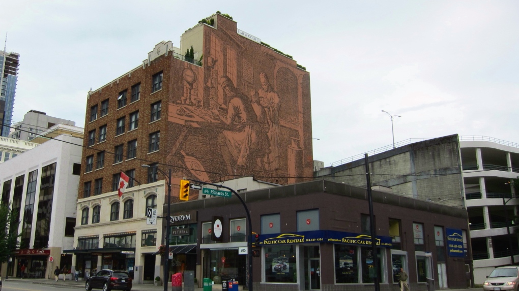 W centrum Vancouver namalowano kilkudziesięcioletni mural
