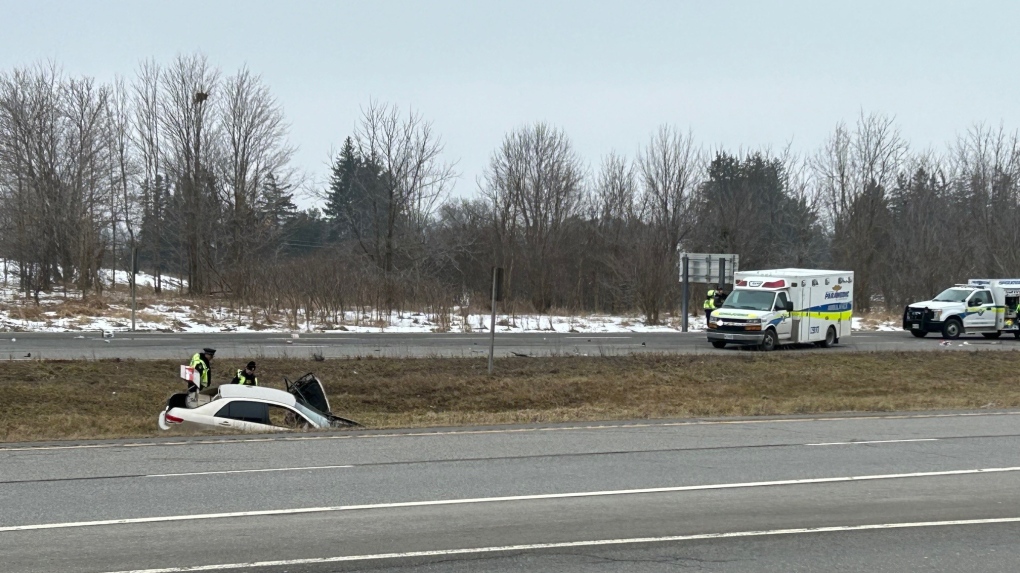 Fatal crash closes eastbound Highway 7/8