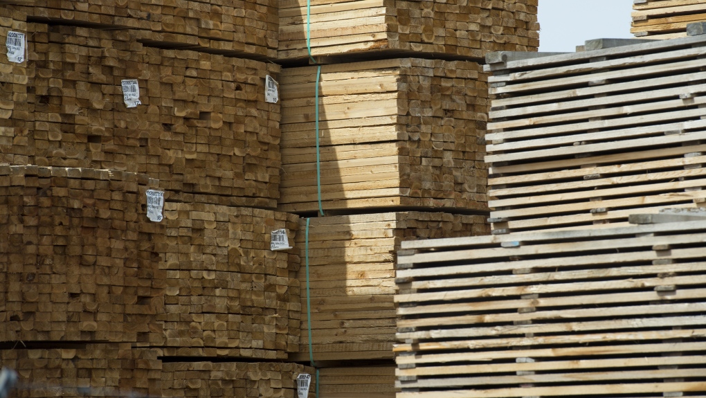 Le bois d’œuvre résineux américain augmente les droits de douane “injustifiés” : Ng