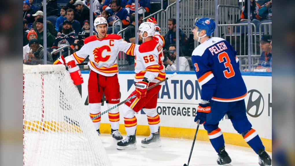 Calgary Flames defeat New York Islanders 5-2