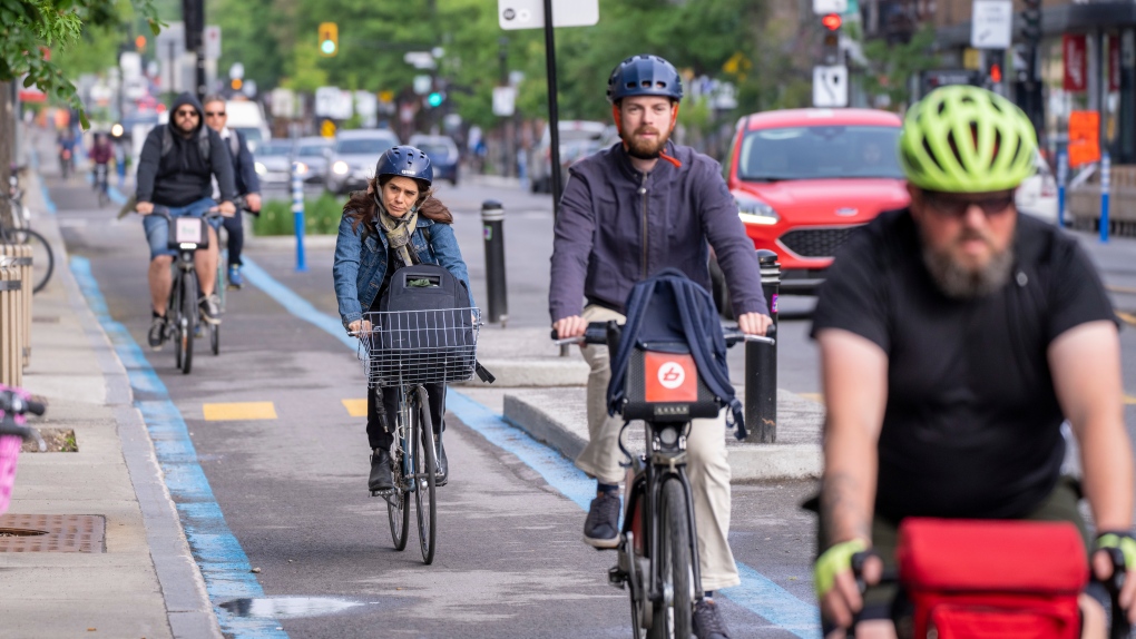 Calls for REV-like bike path in Montreal's west end