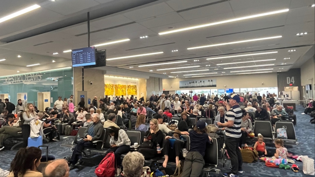 Air Canada passengers recount 'hellish journey' to Toronto after 10 delays, 1 cancelled flight