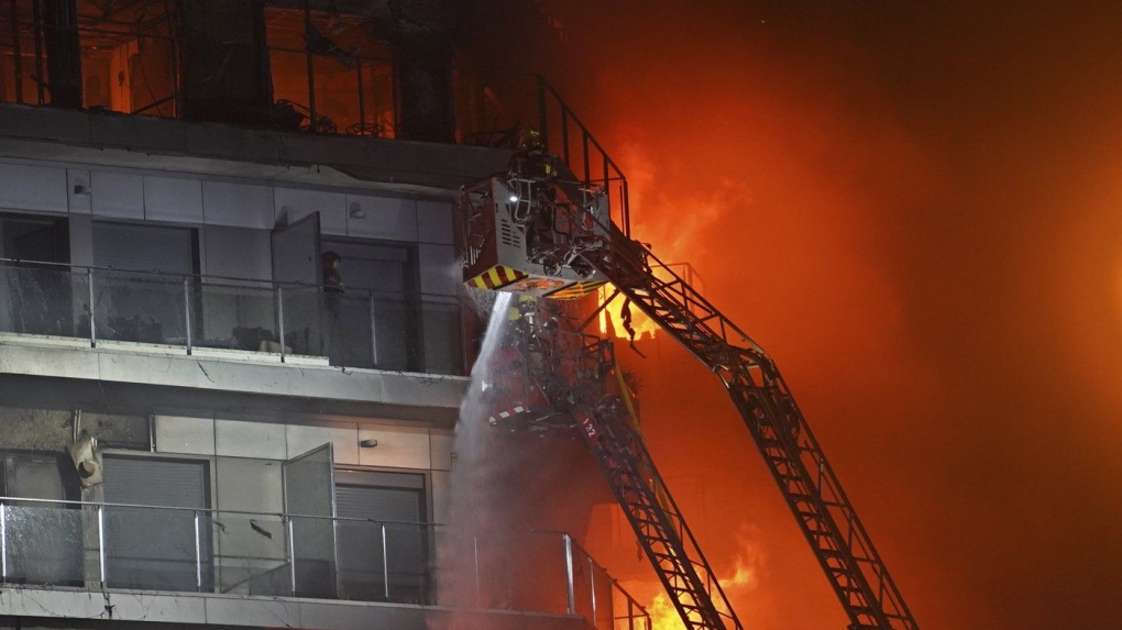 Incendio en España: 4 personas muertas en el incendio de un edificio residencial