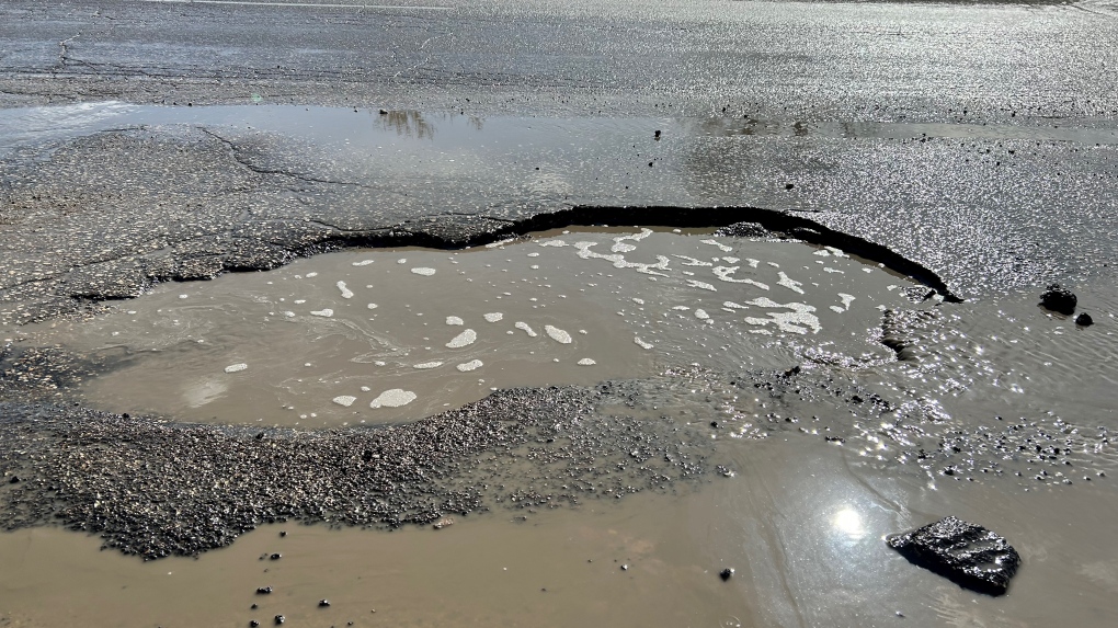 'Sometimes a tire will blow out': pothole claims on the rise in Manitoba