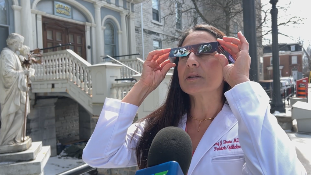 Eclissi solare: non sono stati segnalati ricoveri ospedalieri a Ottawa a causa di lesioni agli occhi associate all'eclissi
