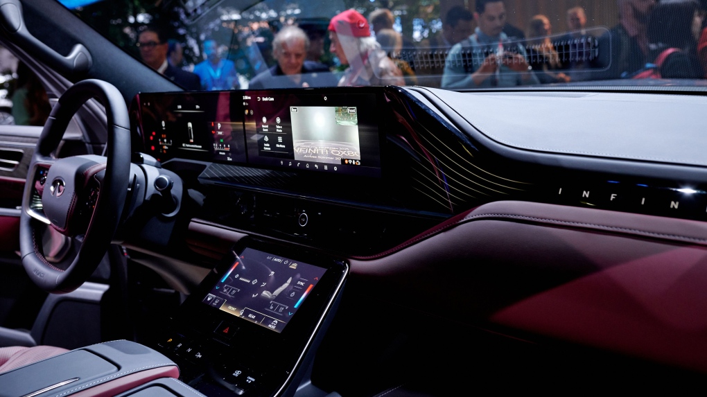 This new SUV's stereo lets you make phone calls your passengers can't hear