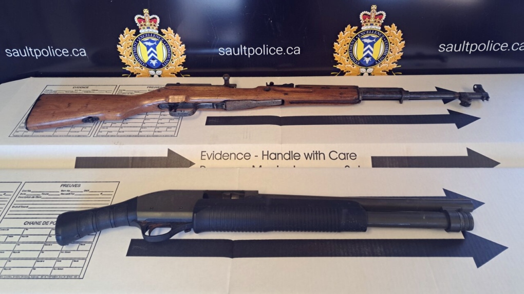 Sault news: Traffic stop leads to 39 charges, 2 weapons seized