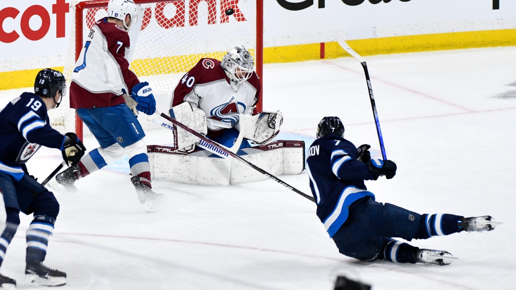 Lowry, Connor propel Jets to 7-6 Game 1 win over Avalanche