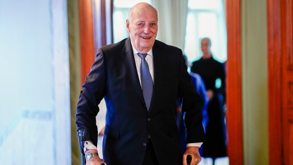 Norway's King Harald, Europe's oldest monarch, is back at work after pacemaker implants