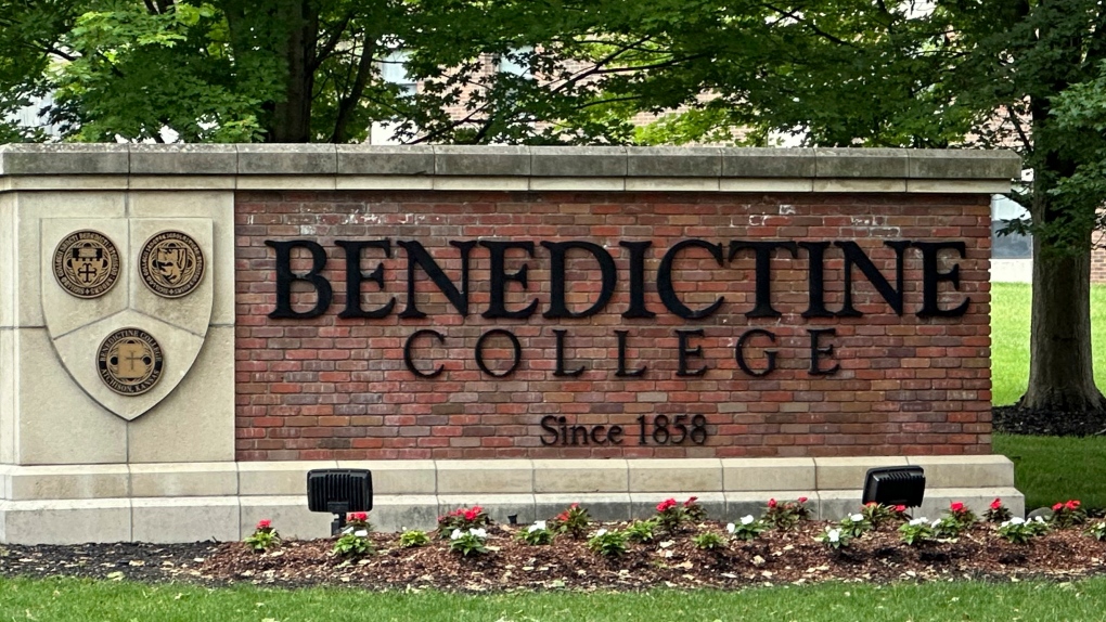 Why the speech by Kansas City Chiefs kicker was embraced at Benedictine College's commencement