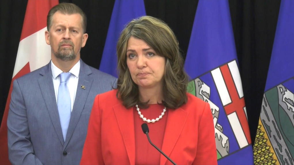 Danielle Smith reacts to Calgary council’s vote to pass blanket rezoning