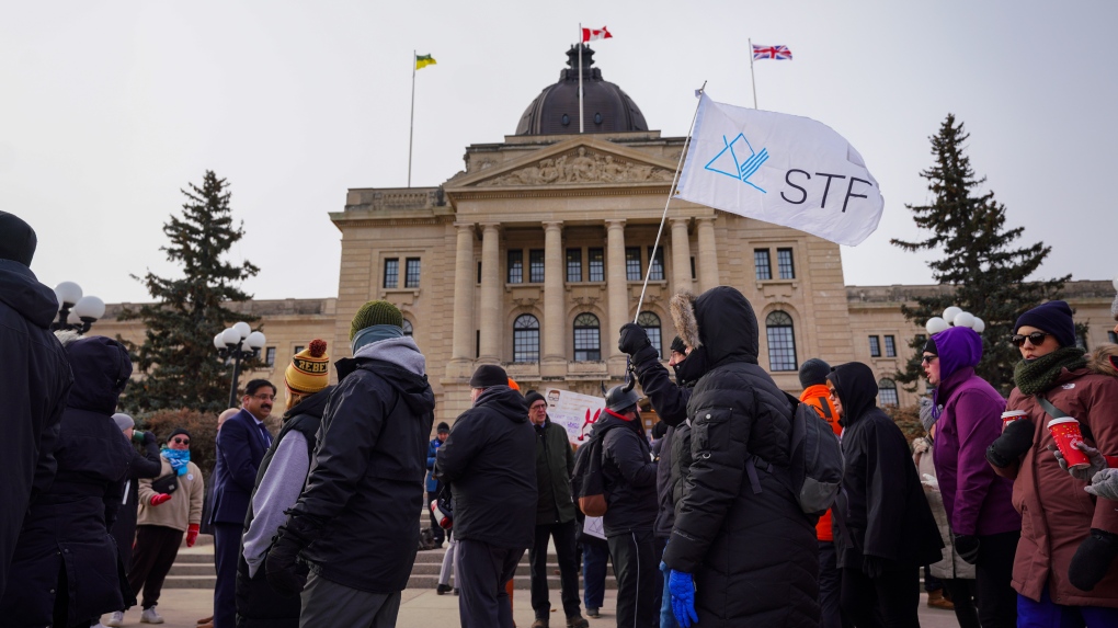 Saskatchewan.  les enseignants rejettent la nouvelle offre