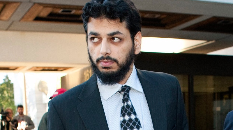 Terror suspect Khurram Syed Sher, who was arrested in August on terrorism charges related to an alleged bomb plot, leaves the Ottawa Courthouse after being granted bail in Ottawa on Wednesday, Oct. 13, 2010. (Sean Kilpatrick / THE CANADIAN PRESS)    