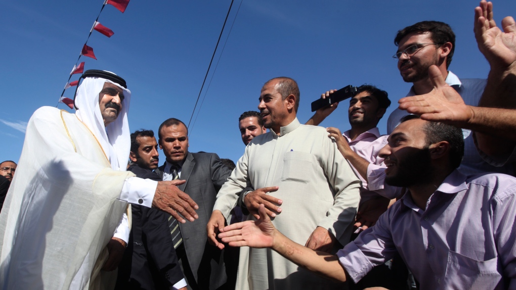 Qatari emir urges divided Palestinian factions 
