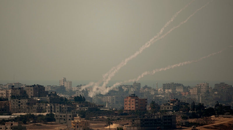 Gaza militants blast rockets towards Israel