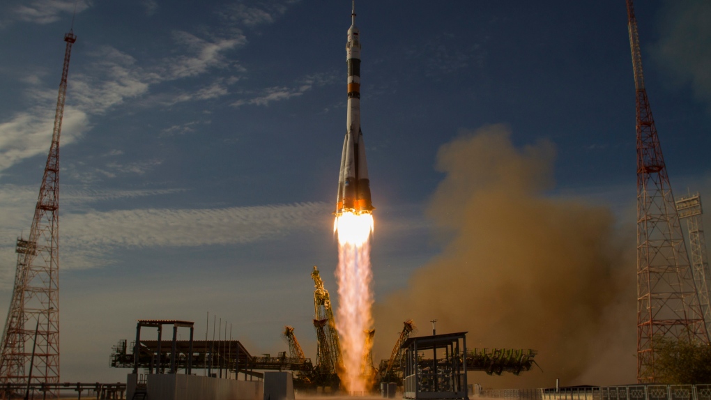 Soyuz rocket brings guppies to ISS