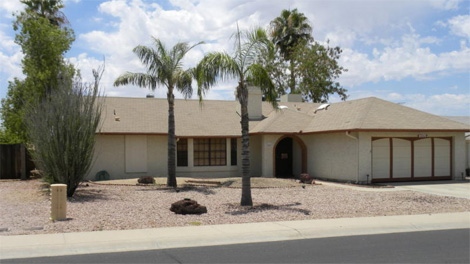 $89,999 will buy you this three bedroom, 1,368 square-foot home in Mesa, Arizona, complete with vaulted ceilings, double garage and pebble finish pool with soothing waterfall feature. It�s the kind of deal that has B.C. homeowners flocking to Arizona. 