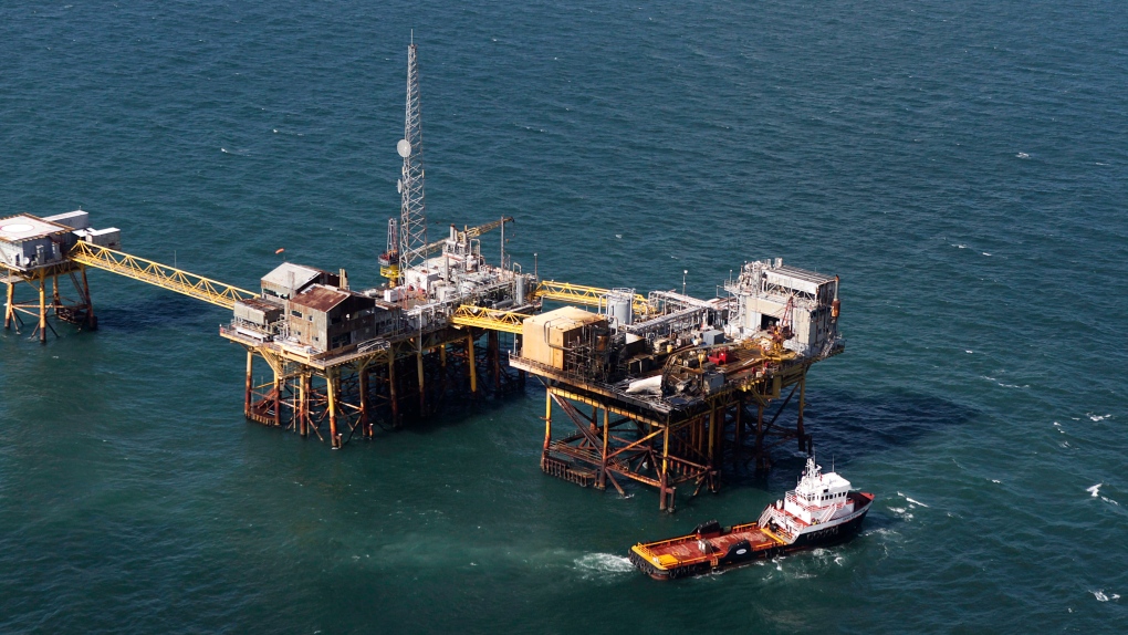 U.S. Coast Guard calls off search of oil rig