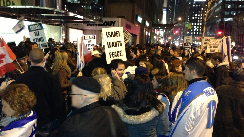 Israel supporters rally outside Israeli consulate