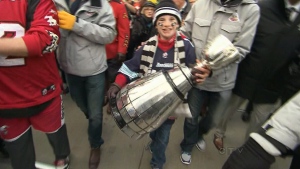 CTV Toronto: CFL fans carry Grey Cup