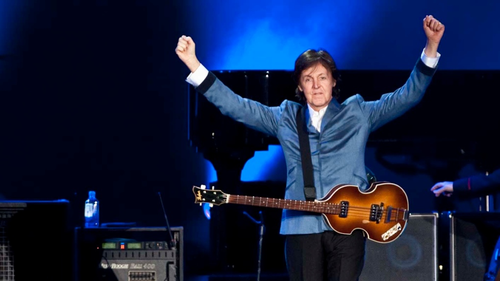 Paul McCartney spreads the love in Vancouver | CTV News