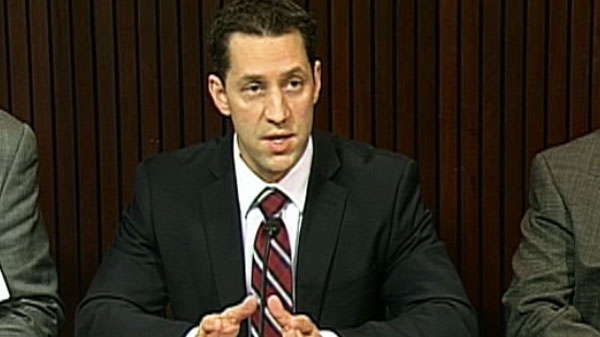 Liberal MPP David Orazietti introduces his private member's bill on Tuesday, Nov. 16, 2010.