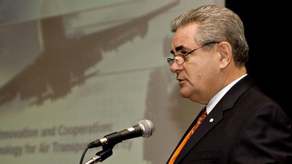File photo of Jacques Duchesneau speaking to delegates at a convention on security Thursday Nov. 14, 2007 in Quebec City. (THE CANADIAN PRESS/Jacques Boissinot)