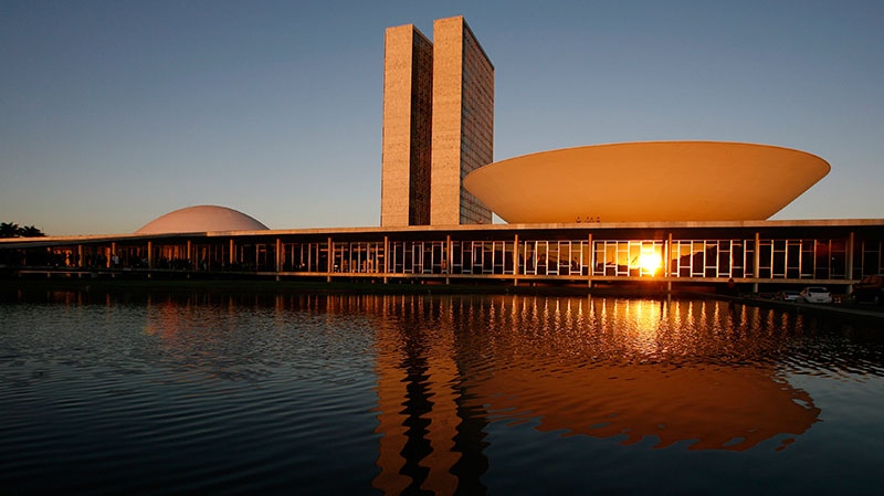 Brazilian architect Oscar Niemeyer dies at 104 | CTV News