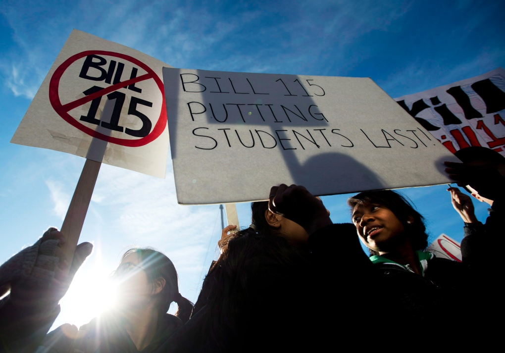 Students protest Bill 115