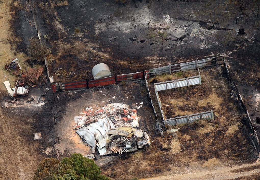  Australian wildfires destroy 100 homes 