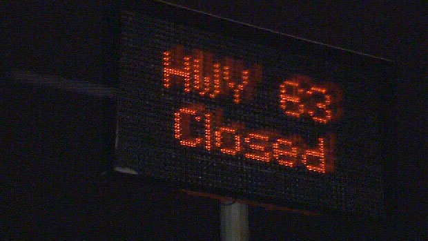 hIGHWAY 63, CLOSED, SIGN