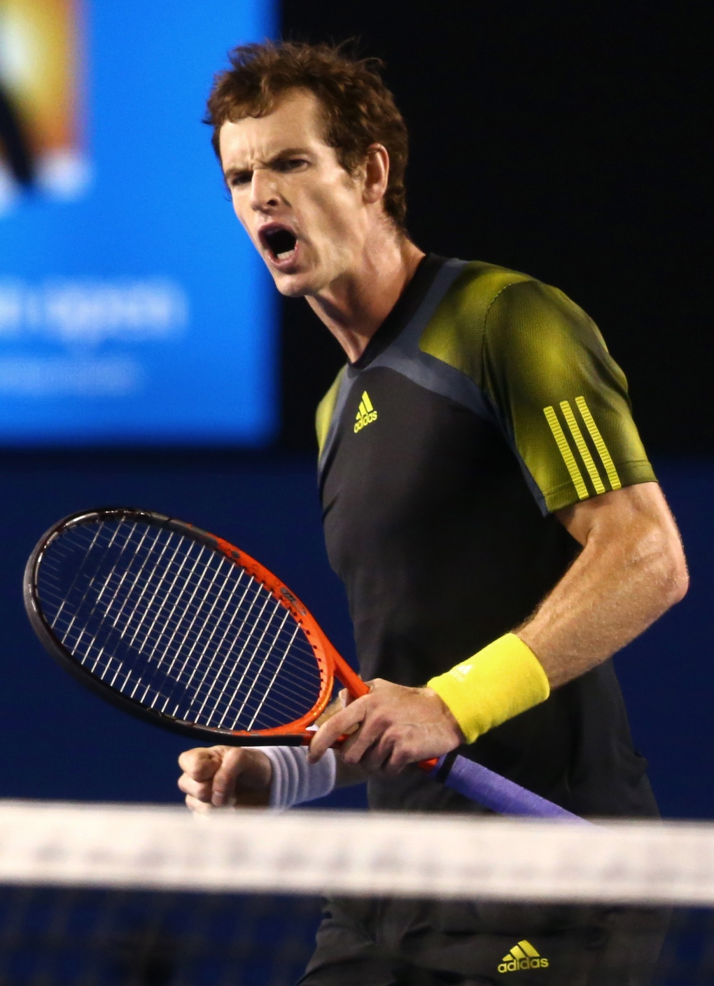 Murray beats Federer in a Grand Slam match, advances to Australian Open