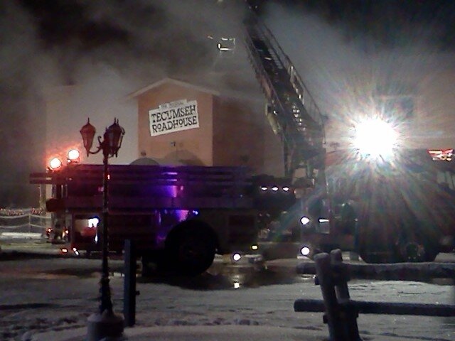 Fire causes major damage to the Tecumseh Roadhouse in Tecumseh, Ont., Feb. 4, 2013. (Adam Ward / CTV Windsor)