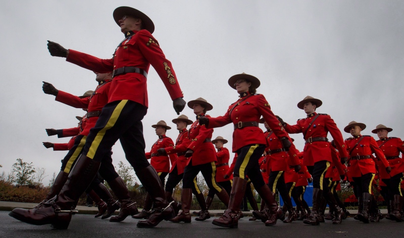 RCMP officers march in this 2012 file photo. (Darryl Dyck/THE CANADIAN PRESS)