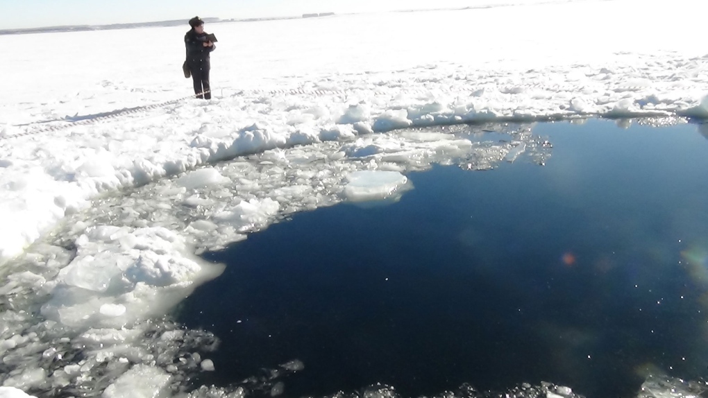 Meteor crashes into Russian lake