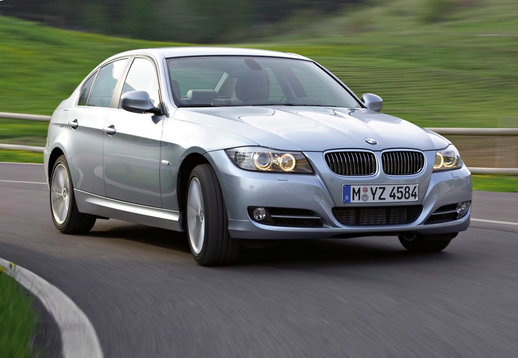 BMW recalls 570,000 cars in U.S., Canada