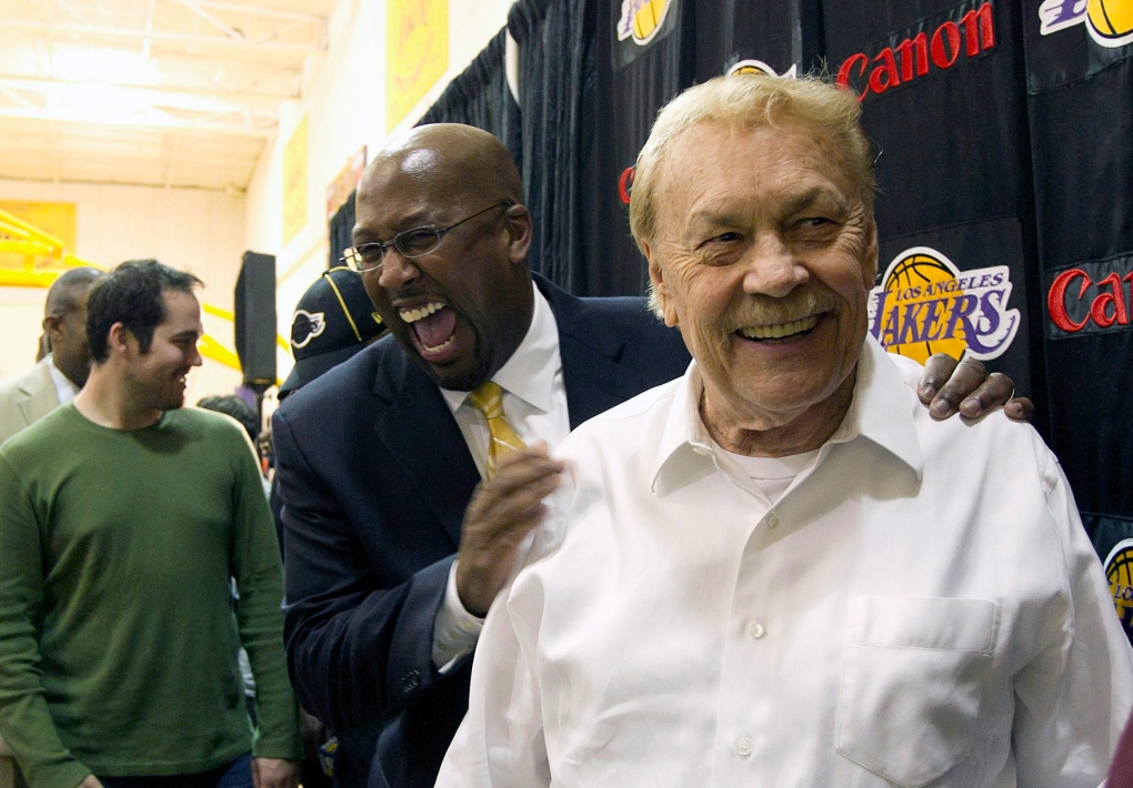 Los Angeles Lakers owner Jerry Buss dies