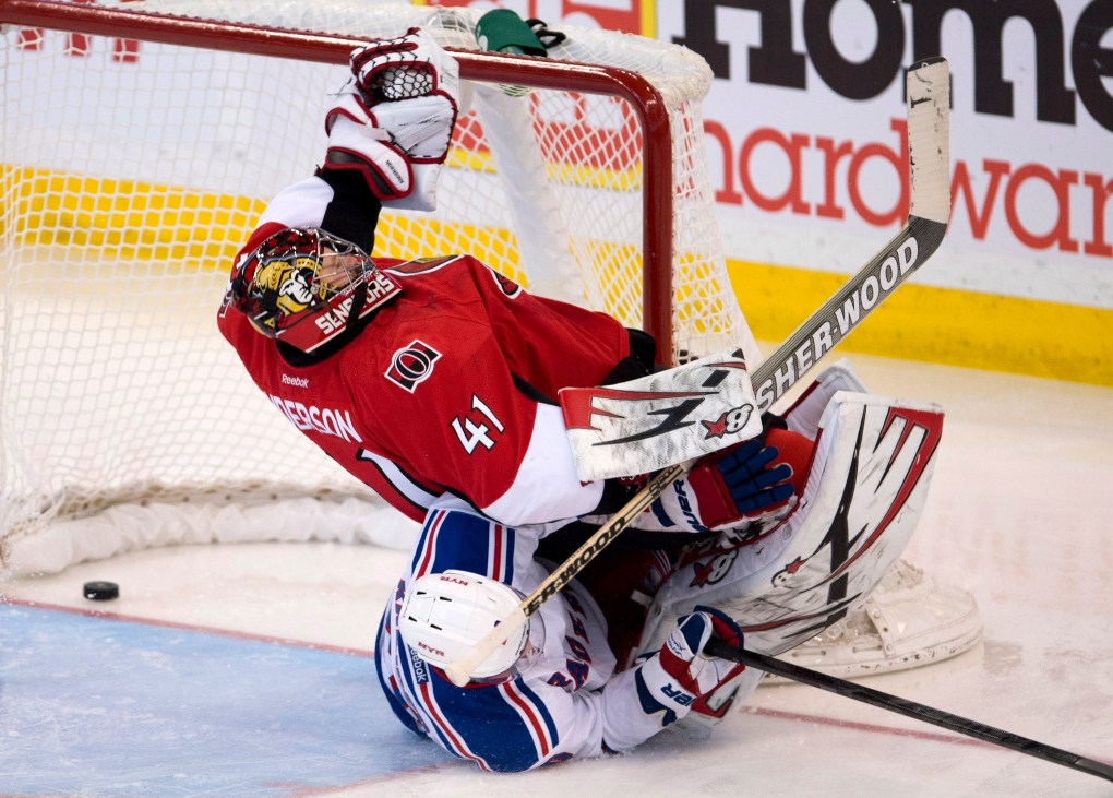 Ottawa Senators goalie Craig Anderso