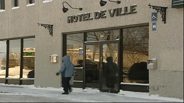 The Surete du Quebec is investigating corruption at Boisbriand city hall.