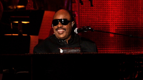 Stevie Wonder performs at the MusiCares Person of the Year gala honouring Barbra Streisand in Los Angeles on Friday Feb. 11, 2011. (AP / Chris Pizzello)