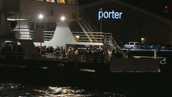 Travellers were stranded at Toronto's island airport after a hydraulic failure on its ferry on Friday, Dec. 17, 2010