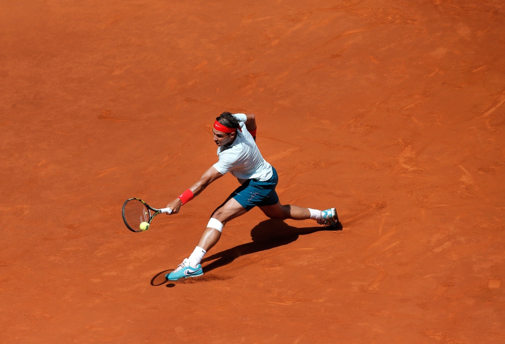 Rafael Nadal advances to quarterfinals