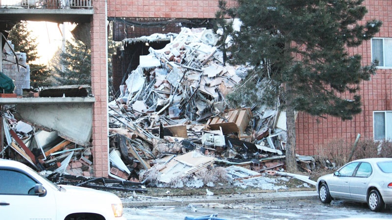 Debris from an explosion at a Woodstock, Ont., apartment building is seen on Monday, March 28, 2011. (Tom Stefanac /  CTV News)